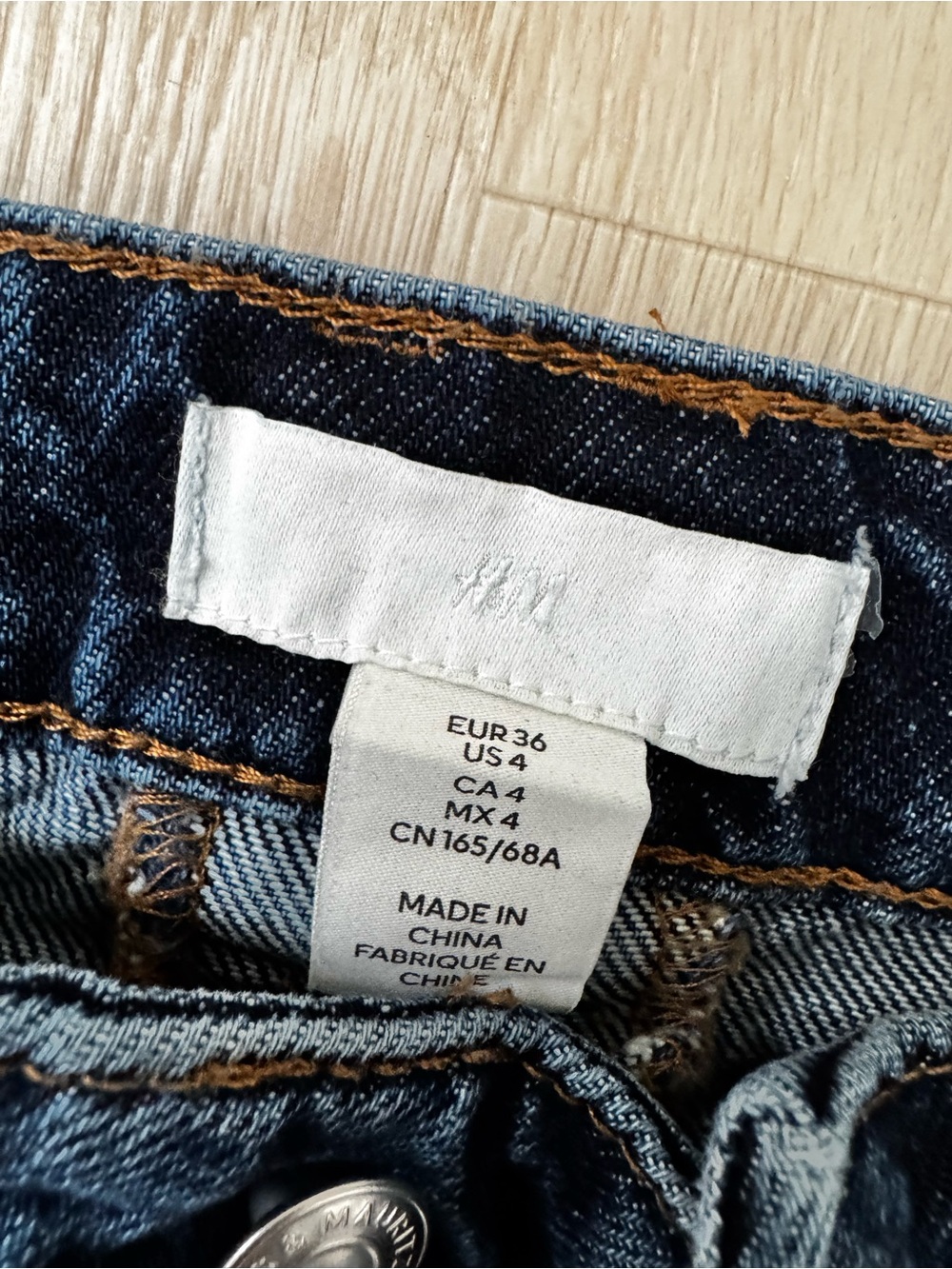 H&M Balloon Dark Wash High-Rise Jeans - Picture 7 of 7